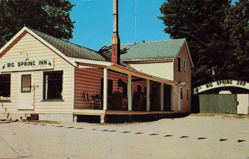 Big Spring Tavern (Big Spring Inn & Zoo) - Vintage Postcard